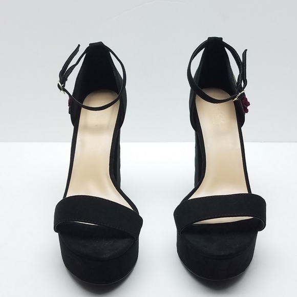 Charlotte Russe Platform Embroidered floral heels - Picture 8 of 8